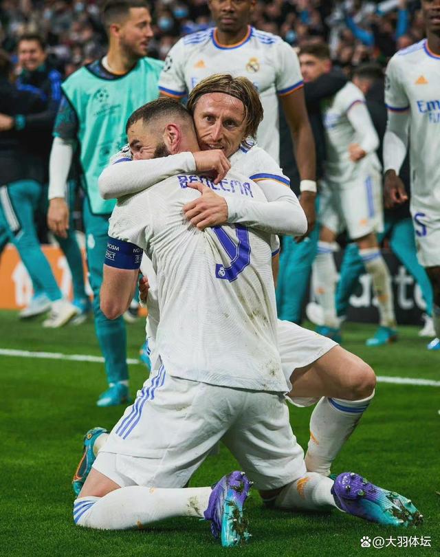 完美竞技-射击友谊赛焦点战：川蜀雄狮队逆转岭北雷豹队，客场强势带走胜利。豪门底蕴再次显现的简单介绍