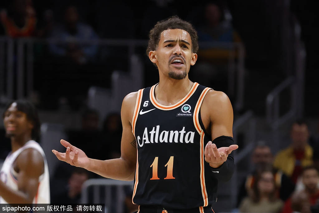 完美竞技-Rookie迎来十赛季高光表现，老鹰球迷沸腾！的简单介绍