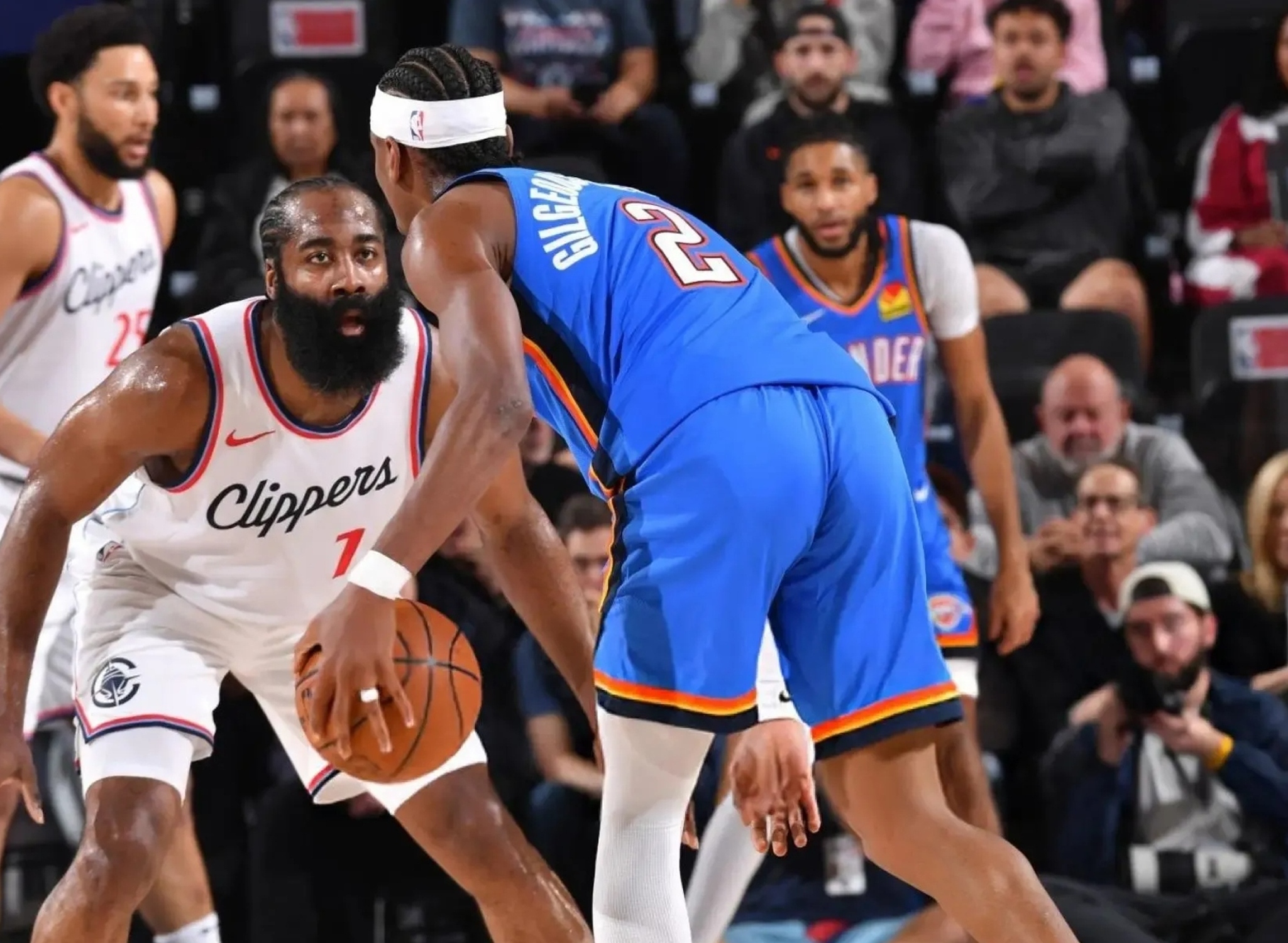 完美竞技-关于哈登关键节点势不可挡，IG带队取胜！的信息