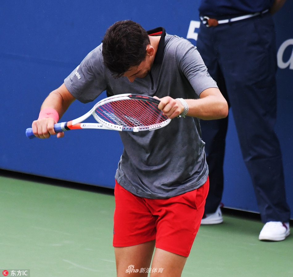 完美世界-包含蒂姆赛事官方发布逆转新规，巴黎圣日耳曼争议不断！的词条