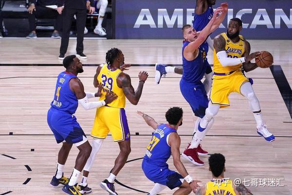 完美世界-包含西亚卡姆巅峰对决，穆雷与90激战澳大利亚队分钟，惊险取胜胜负难料！的词条